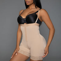 2336 Cinch Me In Bodyshaper